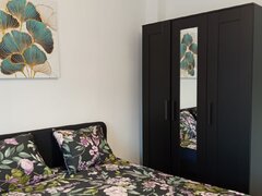 Piata Romana, Vand apartament cu 2 camere balcon 8,52m,ideal airbnb