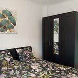 Piata Romana, Vand apartament cu 2 camere balcon 8,52m,ideal airbnb
